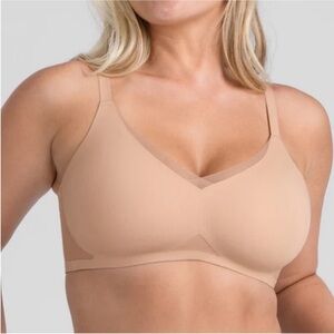 Honeylove Crossover Wireless Bra in Sand Nude M
